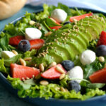 Best Ensalada con Palta Near Me